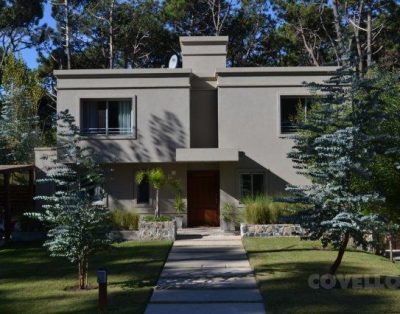 Casa en Barrio Privado Parada 29 de La Brava Punta del Este