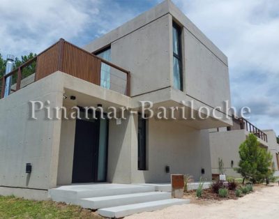 Casa en Alquiler Frontera Pinamar Barrio Berlín Woods 3 Dorm – 2.5 Baños – 1018