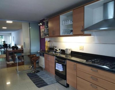 Montevideo – Pocitos: Venta/ Alquiler de Depto de 4 Dorm.