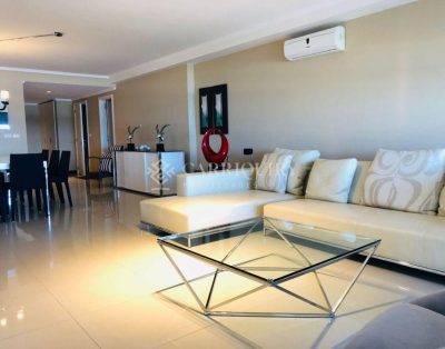 Venta Apartamento 3 Dorm. y Dependencia en Playa Brava, Punta del Este.