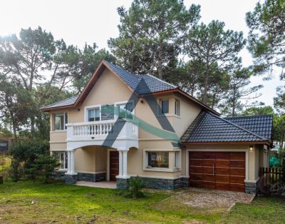 Casa 5 Ambientes C/ Pileta Pinamar.