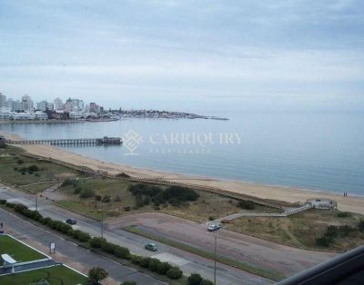 Apartamento en Alquiler Temporario Playa Mansa 3 Dorm.