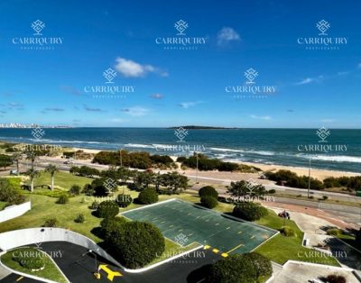 Alquiler Temporario Apartamento 2 y Medio Dorm. en Playa Mansa, Punta del Este