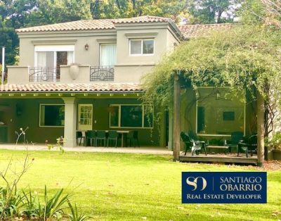 Lindisima Casa en Venta – Los Laureles, Pilar