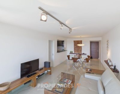 Departamento de 3 Dorm. en Playa Brava – Punta del Este