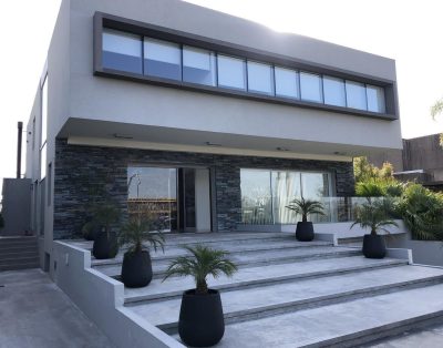 Albanueva – Casa en Venta y Alquiler con Vista Al Río – Impecable Estado!