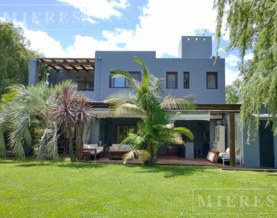 Muy Linda Casa en Alquiler de Verano en Talar del Lago I, Bancalari.