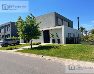 Casa en Venta en Ayres Plaza. Gba, Zona Norte. Urdapilleta Propiedades – 3765