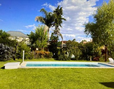 Temporal Enero, Casa Para 4 Personas, con Parque y Piscina en La Alameda, Nordelta.