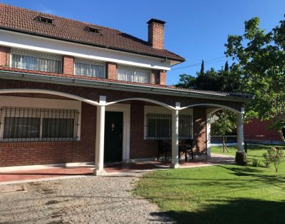 Alquiler de Casa Quinta con Pileta Quincho Parque