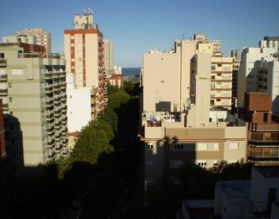 2 Ambientes Calle con Balcon Aterrazado La Perla