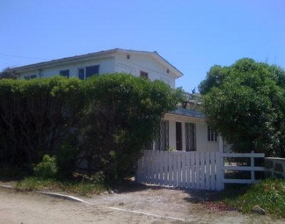 Hermosa Casa de Veraneo Frente A Playa Capacidad 12 Personas