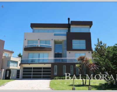 Casa En Alquiler – Zona: Norte Playa / Ref: 8890