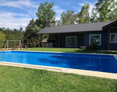 Quinta En Alquiler Temporal- El Pato, Berazategui . Wi-fi, Cancha De Futbol, Pileta, Parrilla, Salon