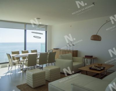 Espectacular Departamento De 3 Dorm. En Alquiler Con Vista Panoramica A Playa Mansa. – Punta Del Est