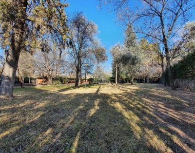 Casa Con Gran Jardin En Chacras De Coria