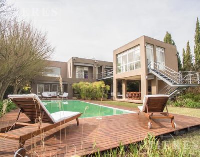 Barrio Santa Maria De Tigre Al Rio – Casa En Alquiler Por 1 Ano.