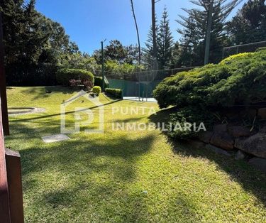 Preciosa Casa De 6 Dormitorios En Playa Mansa – Punta Del Este Mansa