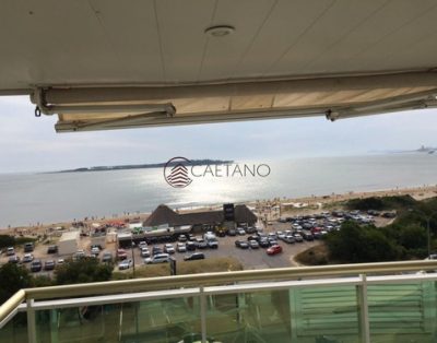 Apartamento En Excelente Torre Frente A Playa Mansa En Parada 5. Vista Plena Al Mar E Isla De Gorrit