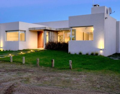 Alquiler Temporal En Costa Esmeralda: Excelente Casa En Residencial 1