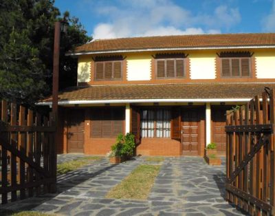 Duplex muy amplio con cochera en Playa Grande de San Bernardo