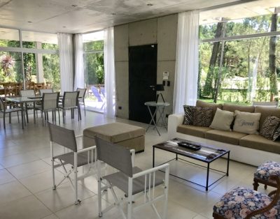 Casa nueva con Pileta y equipamiento full VILLA JERI CARILO