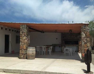 La estancia: Casas de Campo – Pájaro carpintero