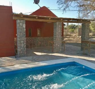 Casa con piscina exclusiva y acceso al arroyo