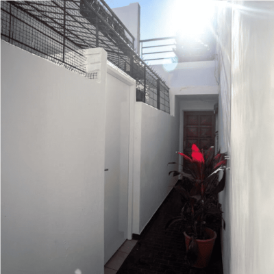 Hermoso y cómodo alojamiento con patio en Nuñez