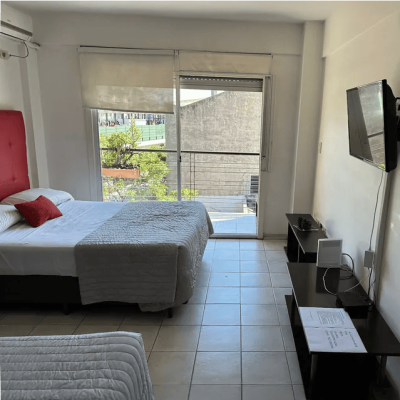 Alquilo por dia semana av Corrientes  1/2/4/5 a pasos movistar arena wifi netflix piscina