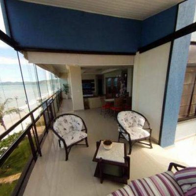 Cobertura com piscina com 5 quartos com ar – frente para praia – meia praia