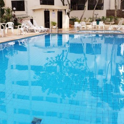 Cobertura pitangueiras 5 quartos, churrasq,piscina, 4vgs, 16 pessoas