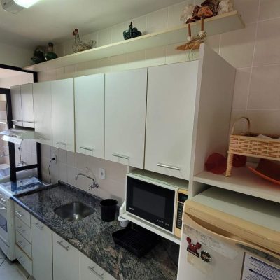 Cobertura duplex com piscina ar condicionado praia de bombas sc – ref.: b663