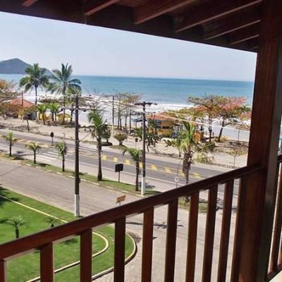 Apartamento luxuoso com 03 dormitórios e vista panorâmica da praia grande/ubatuba