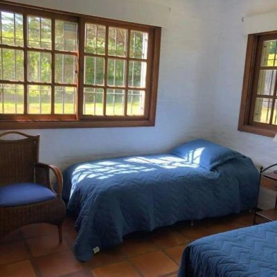 3 dorm. | golf ref: 8542