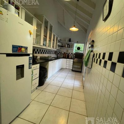 Casa en venta, zona rincon del indio 3 dorm.