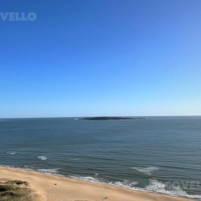 Torre aquarela, playa mansa parada 18