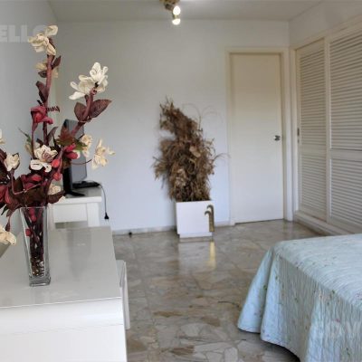Departamento 2 dorm. y medio lincoln center, parada 18 playa mansa