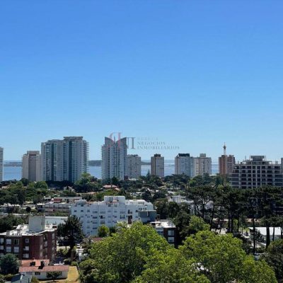 Piso alto, terraza, buenos servicios