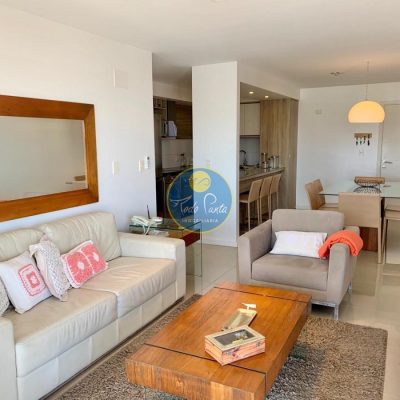 Apartamento en brava, 2 dorm. en alquiler