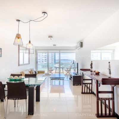 Apartamento de dos dorm. a pasos de playa mansa, gala tower