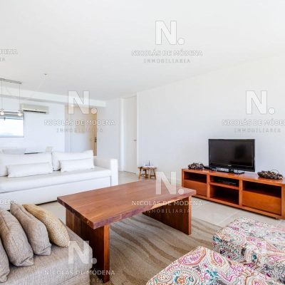 Gran apartamento de un dormitorio en venta, complejo quartier punta ballena