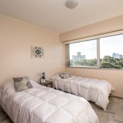Apartamento de tres dorm. en venta – roosevelt