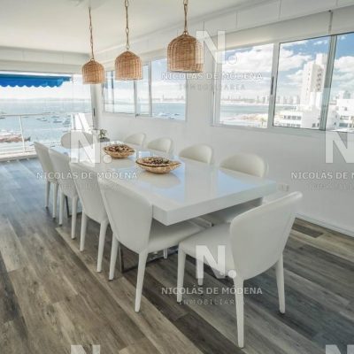 Departamento en venta de 6 dorm. frente al puerto de punta del este.