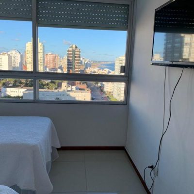 Piso alto en península