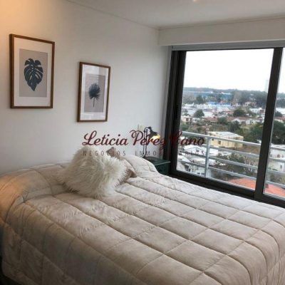 Apartamento en alquiler anual, playa mansa, 2 dorm.