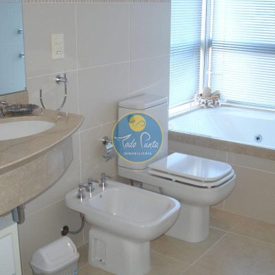 Alquiler temporada impecable! a 1 cuadra del mar punta del este 3 dorm.