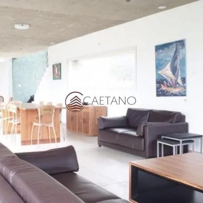Excelente casa con pileta en rincón del indio