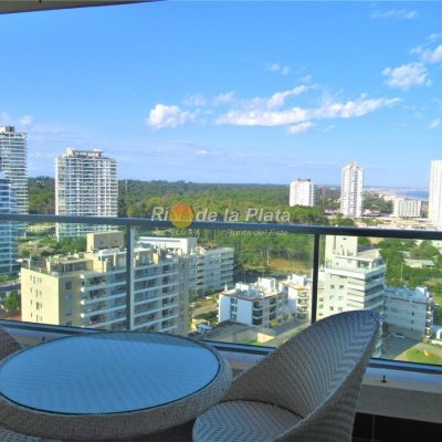 Wind tower – punta del este, a pasos de playa brava