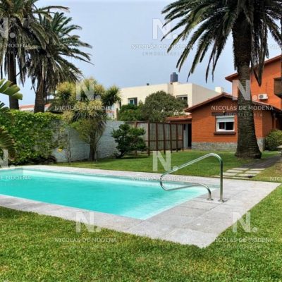 Casa en la península de punta del este en venta – seis dorm. y piscina